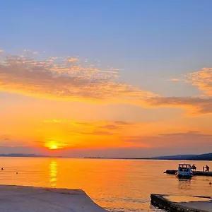 Solis Apartman Sveti Petar
