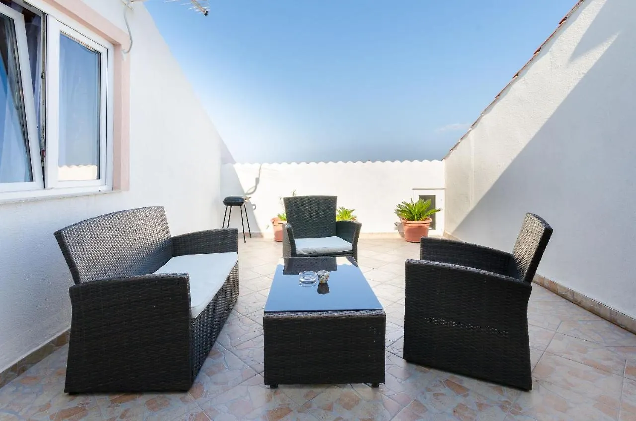Apartments Albina Lopar